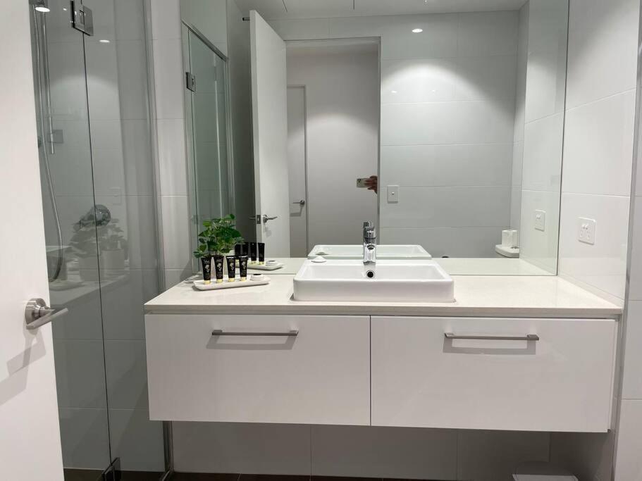 Lux 3 Bedroom Apartment In Southbank 멜번 외부 사진